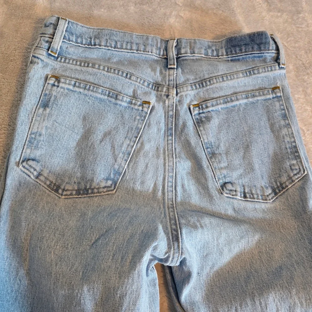 Abercrombie & Fitch Sz 30 10R The 90s Straight Ultra High Rise Distressed Jeans